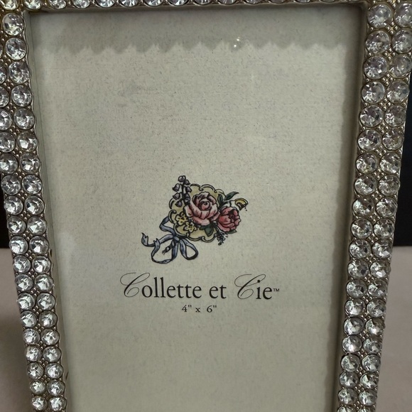 4x6 Rhinestone Trimmed Photo Frame - Picture 2 of 3